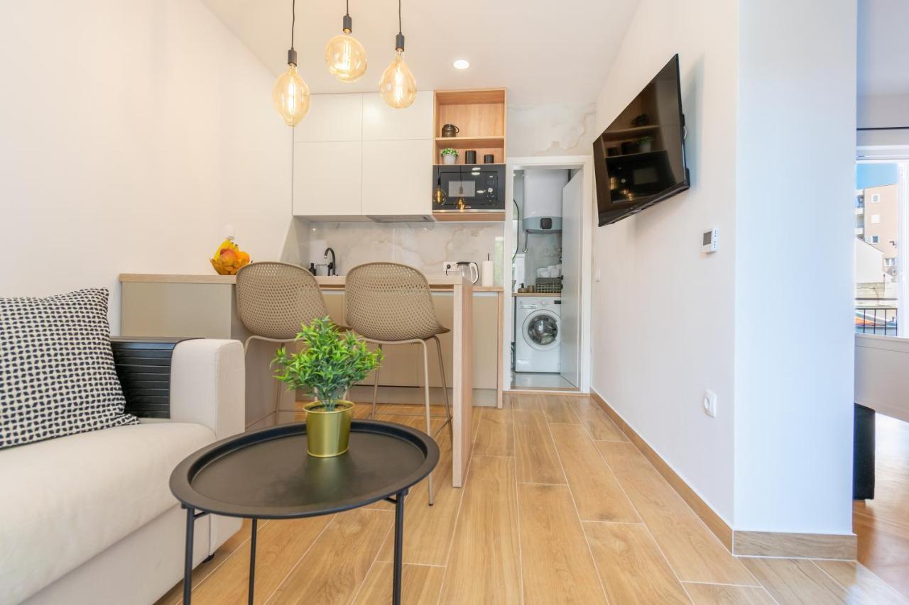 מאקרסקה Apartmani Zora מראה חיצוני תמונה