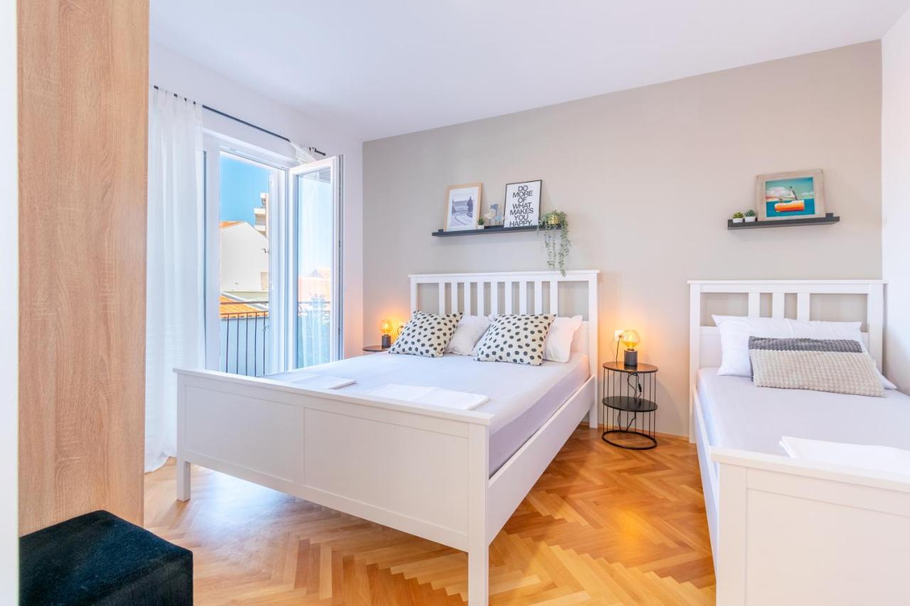 מאקרסקה Apartmani Zora מראה חיצוני תמונה