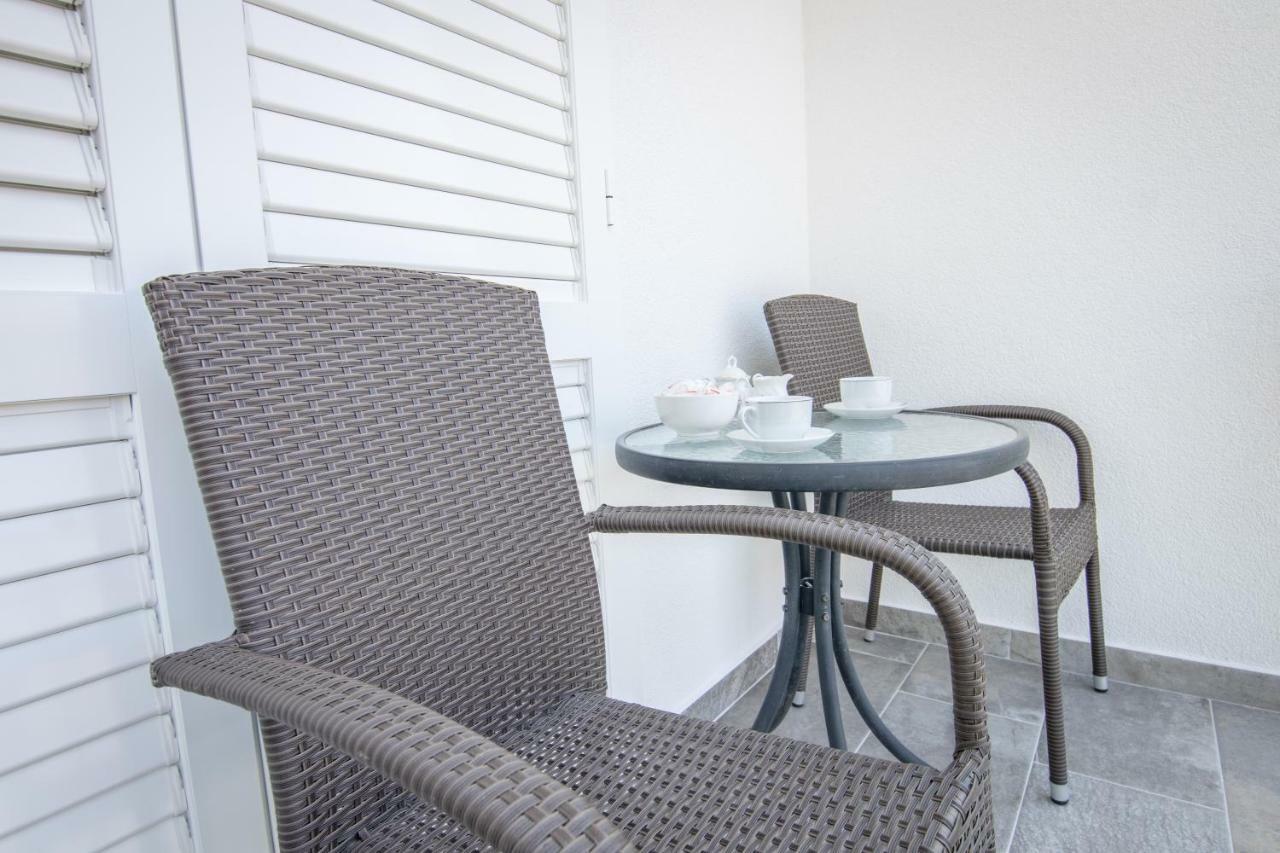 מאקרסקה Apartmani Zora מראה חיצוני תמונה