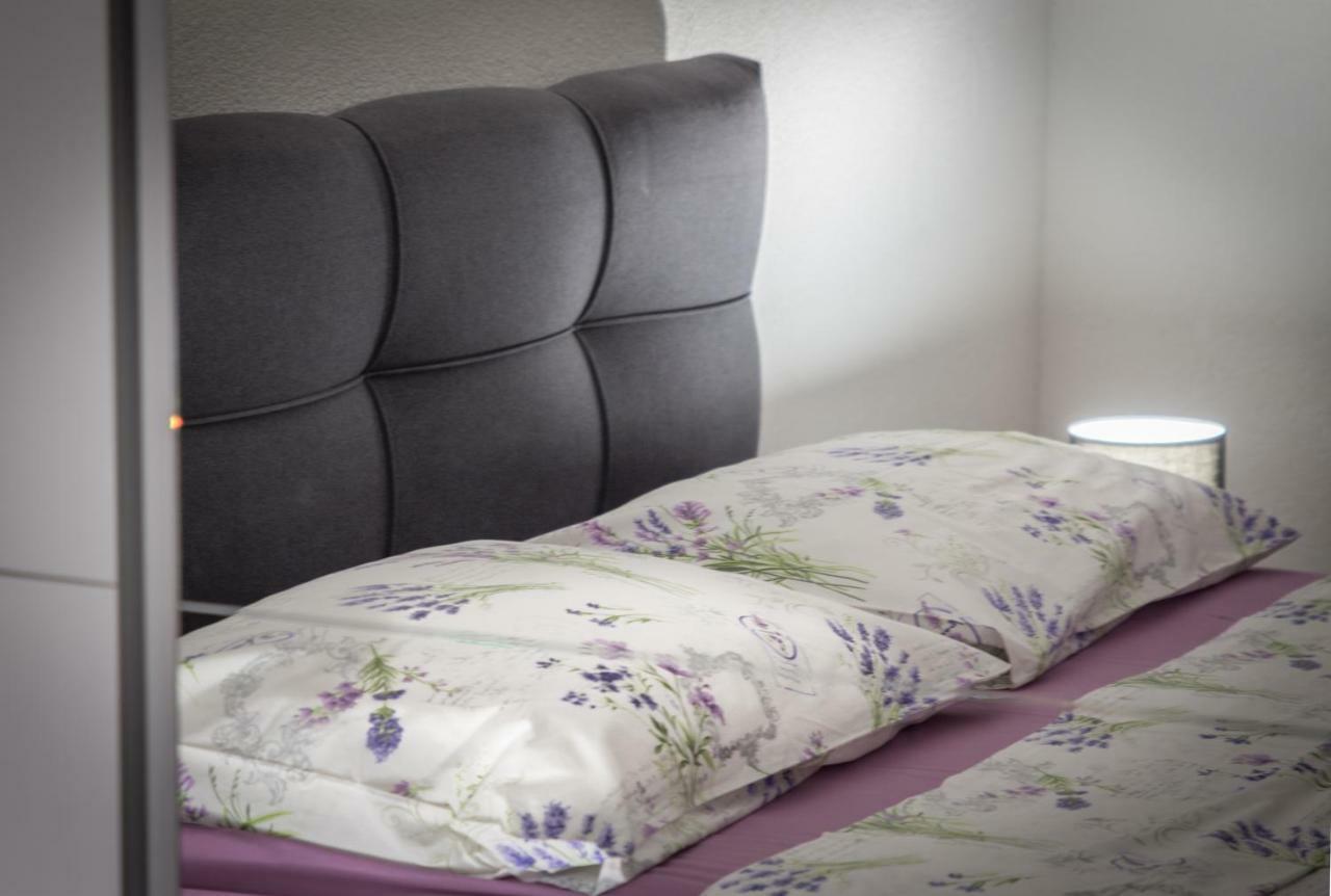 מאקרסקה Apartmani Zora מראה חיצוני תמונה